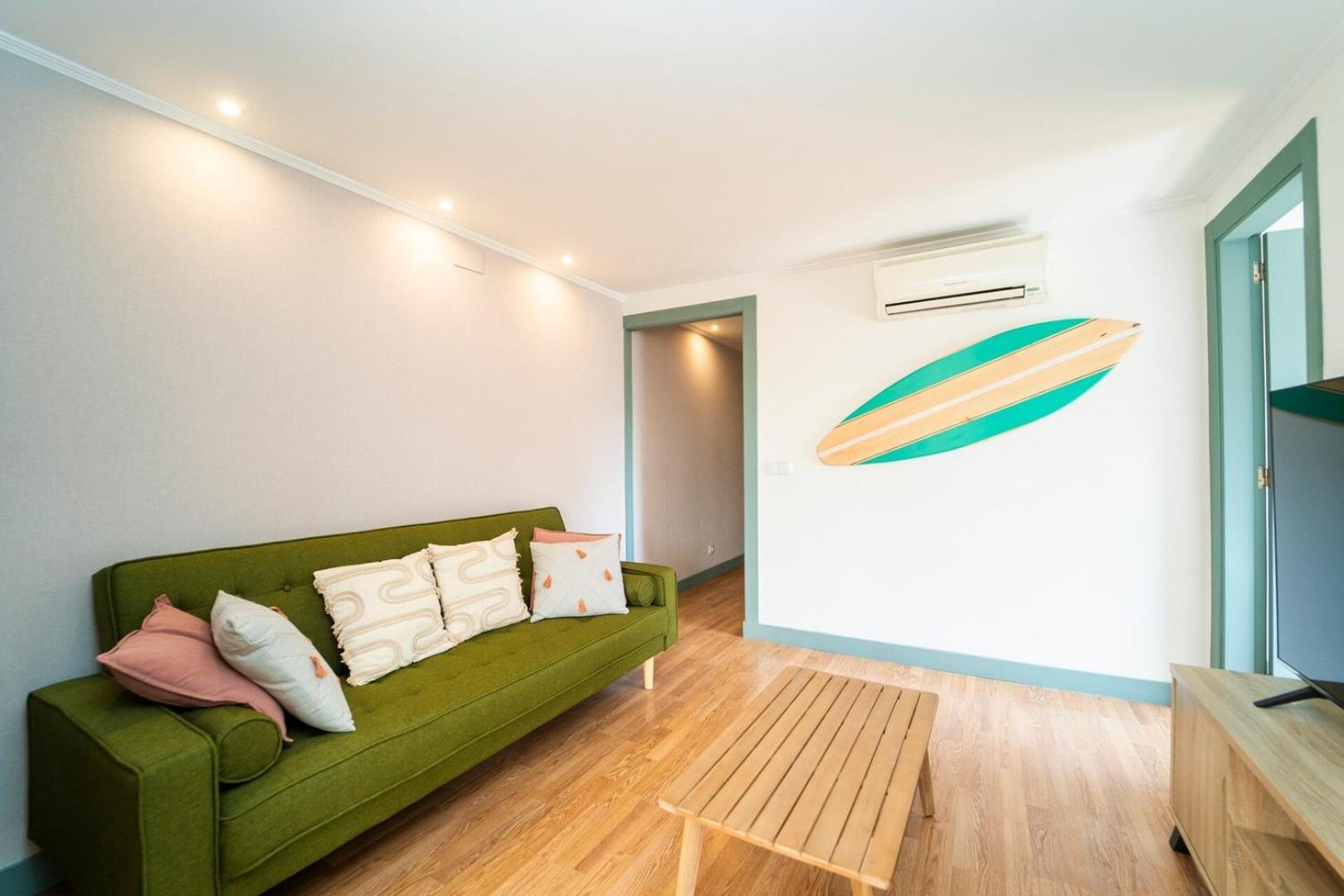 Stylish Seaview With Pool Access