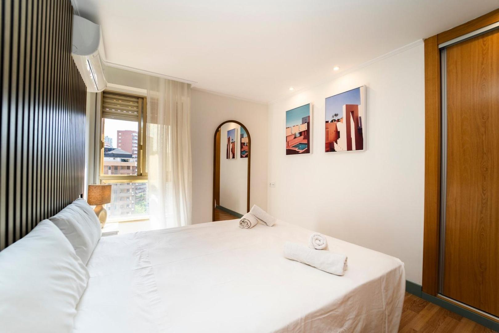 Stylish Seaview With Pool Access Apartment Benidorm